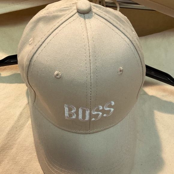 Marcus Adler ball cap - Picture 1 of 3